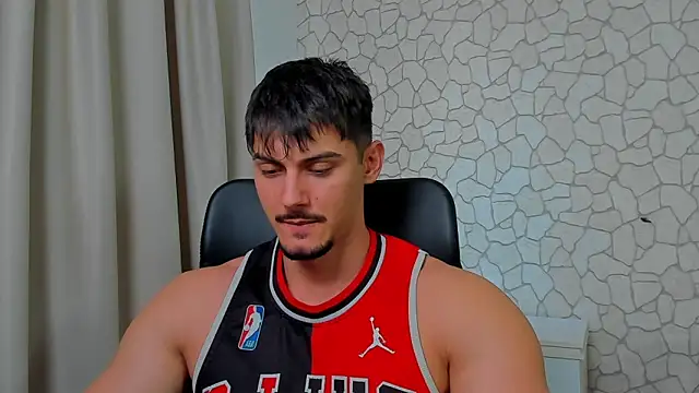 Snapshot of ClintMasters chatting on 02.13.25 ClintMasters online show from 02.13.25