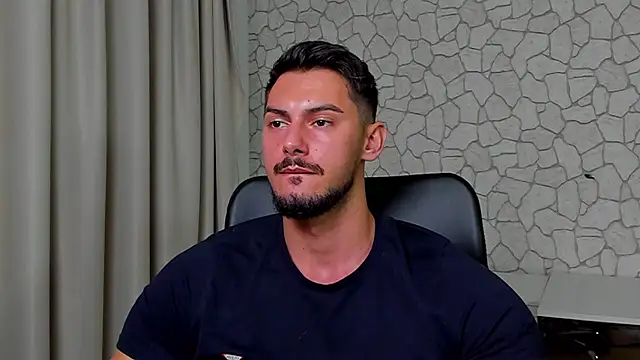 Snapshot of ClintMasters chatting on 10.06.25 ClintMasters online show from 10.06.25