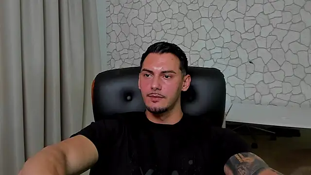 Snapshot of ClintMasters chatting on 06.08.26 ClintMasters online show from 06.08.26