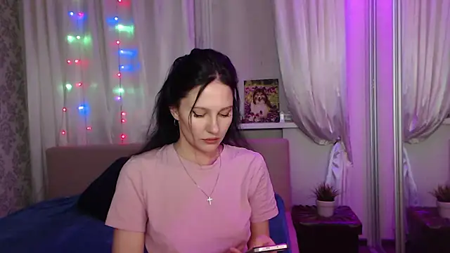 Snapshot of Zlata888 chatting on 11.28.25 Zlata888 online show from 11.28.25