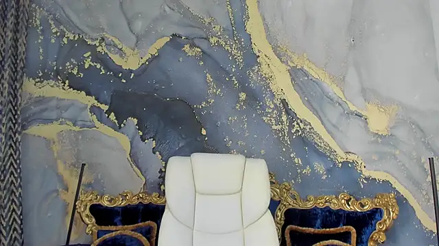 Daphne Moss online show from 02.11.25