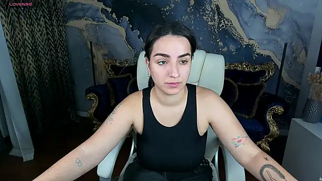 Daphne Moss online show from 03.14.25