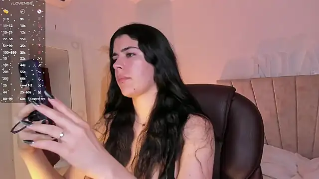  Niah  online show from 02.11.25