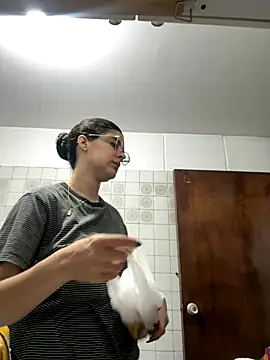  Niah  online show from 11.29.25