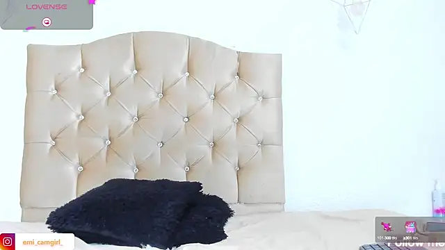 Snapshot of emily_campbell_ chatting on 01.06.25 emily campbell online show from 01.06.25