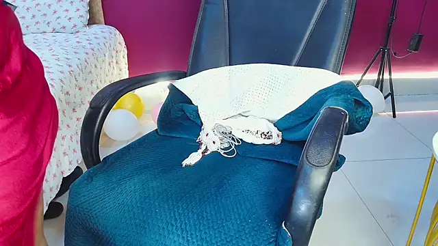 Snapshot of Naughty_nightz chatting on 01.07.25 Naughty nightz online show from 01.07.25