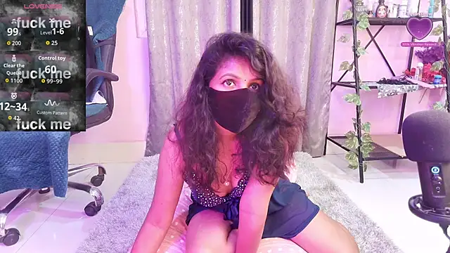 Snapshot of Naughty_nightz chatting on 11.30.25 Naughty nightz online show from 11.30.25