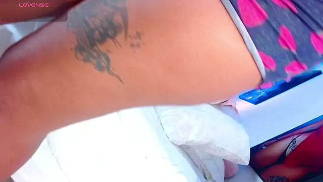 gatuwildhott online show from 02.05.26