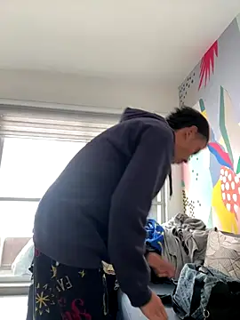 sorry-mom69 online show from 12.22.25