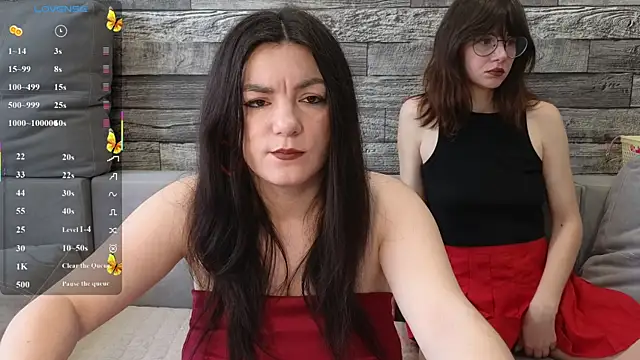 Snapshot of Vika_loves_you chatting on 04.06.26 Vika loves you online show from 04.06.26