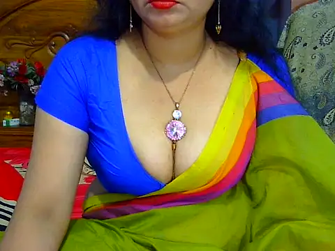 Snapshot of Daneldayna chatting on 10.02.25 Daneldayna online show from 10.02.25