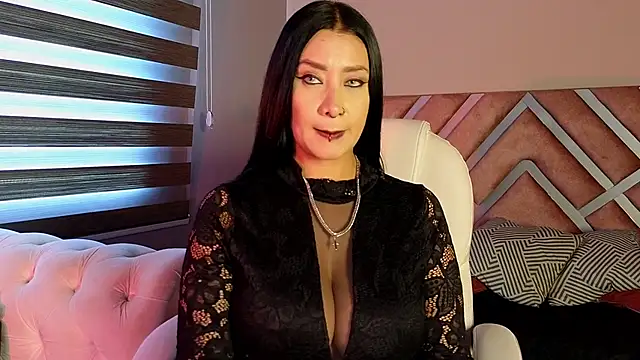  kelly hous36 online show from 02.17.25