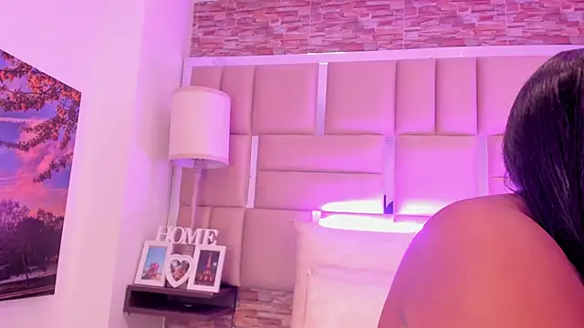 ShaniaBrownn online show from 01.09.26