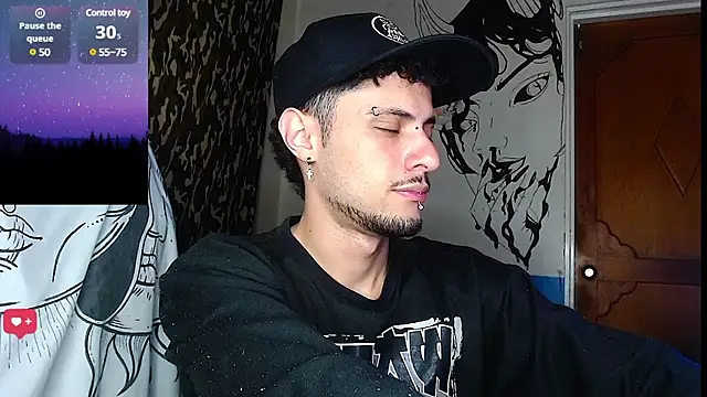 Snapshot of Apolo_S chatting on 02.15.25 Apolo S online show from 02.15.25