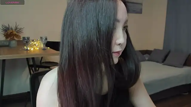 AvroraSakura online show from 02.02.25