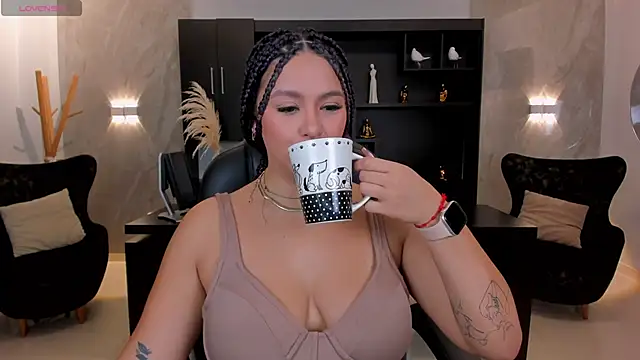 ToriCrossX online show from 02.27.25