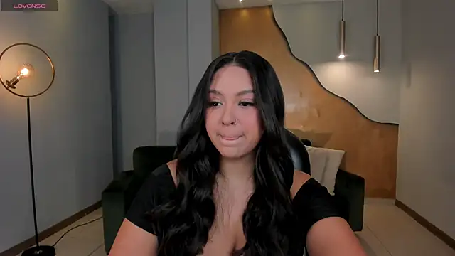 ToriCrossX online show from 10.25.25