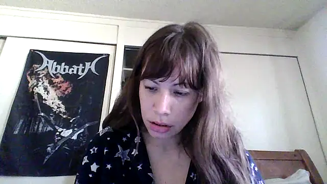 Snapshot of petitedoll29 chatting on 12.05.24 petitedoll29 online show from 12.05.24