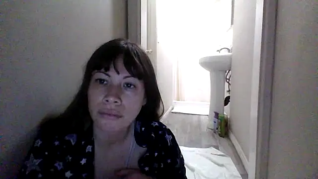 petitedoll29 online show from 12.17.25