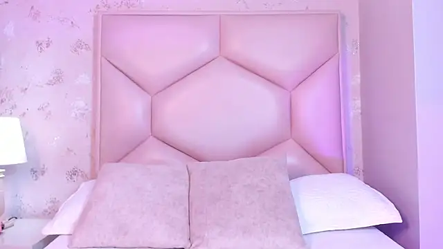 ambar sullivan online show from 09.30.25