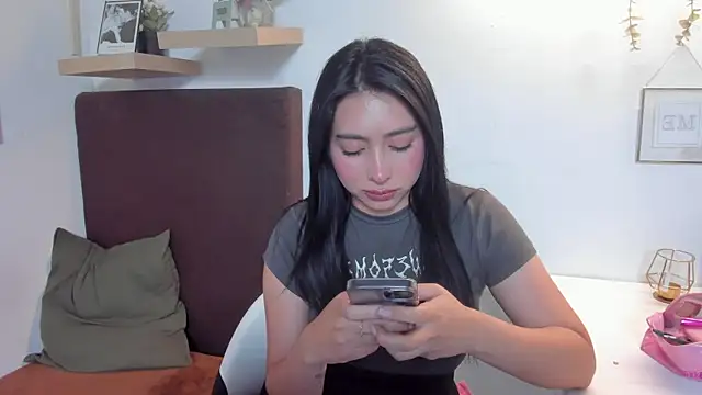 isabella jade online show from 02.04.25