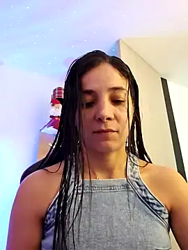 miaeyes online show from 12.31.24