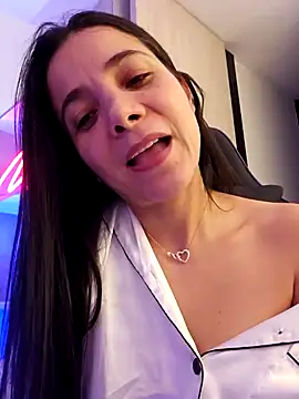 miaeyes online show from 01.18.25