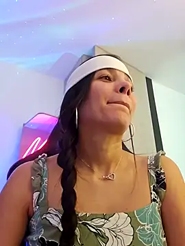 miaeyes online show from 01.20.25