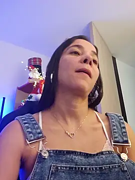 miaeyes online show from 12.22.25