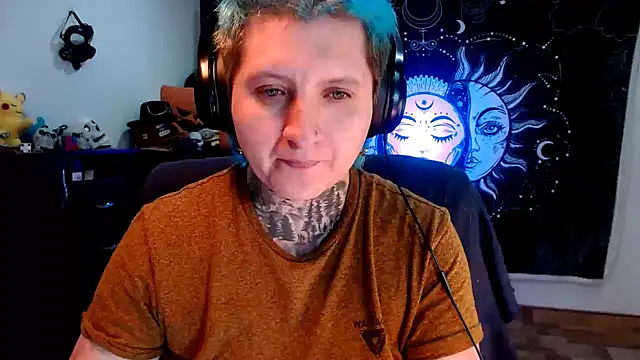 Marieblueeyes online show from 02.06.25