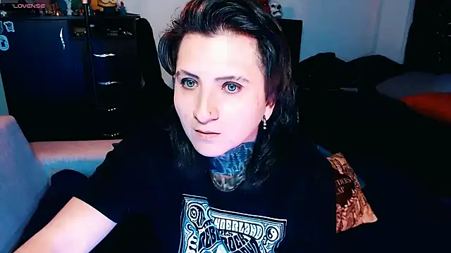 Marieblueeyes online show from 09.30.25