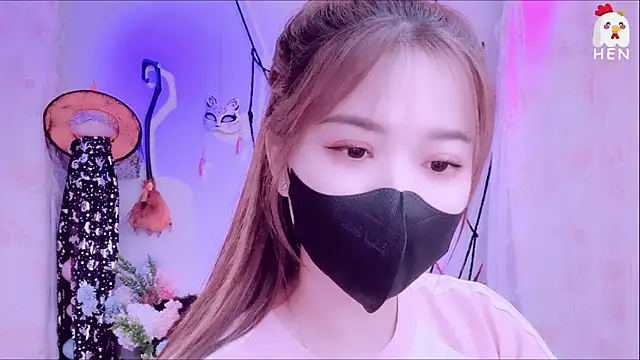 Snapshot of hen237 chatting on 11.09.25 hen237 online show from 11.09.25