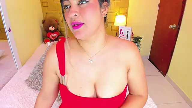 Julia Haye online show from 10.27.25