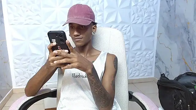 Snapshot of ManSant chatting on 05.16.26 ManSant online show from 05.16.26