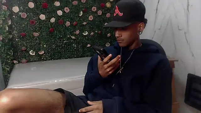 Snapshot of ManSant chatting on 05.19.26 ManSant online show from 05.19.26