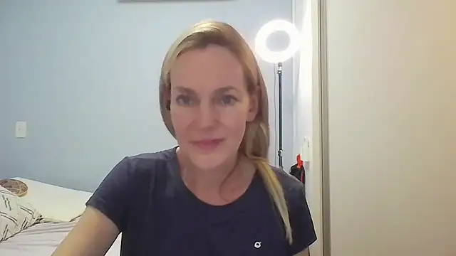 Annylove1 online show from 03.17.26