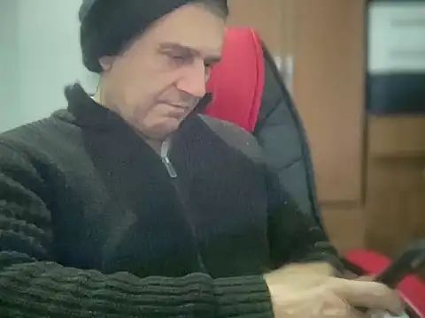 Snapshot of ALPHANDRE chatting on 02.08.26 ALPHANDRE online show from 02.08.26