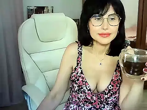 Alyona Alex online show from 10.26.25