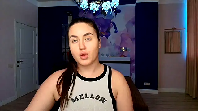 Roxie Bradley online show from 01.22.25