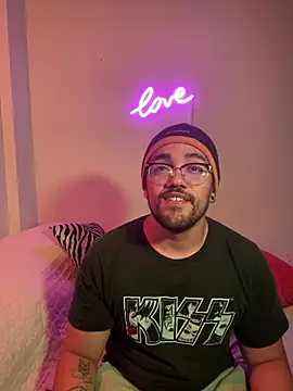 Snapshot of Im_sophiie chatting on 02.21.25 Im sophiie online show from 02.21.25