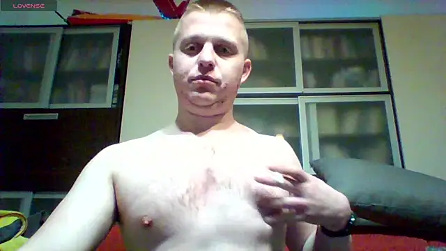 Snapshot of Matttthees chatting on 01.16.25 Matttthees online show from 01.16.25