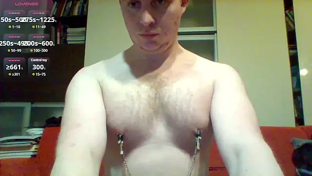 Snapshot of Matttthees chatting on 02.06.25 Matttthees online show from 02.06.25