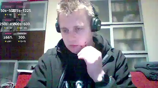 Snapshot of Matttthees chatting on 02.27.25 Matttthees online show from 02.27.25