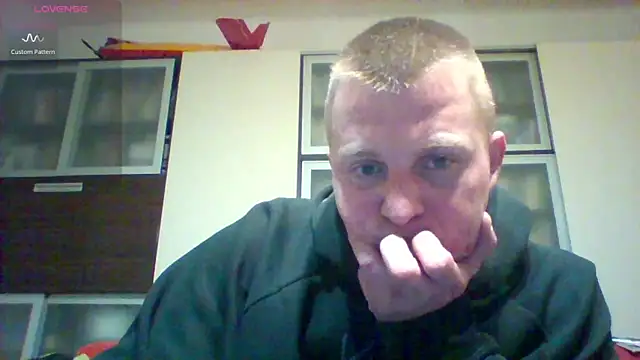 Snapshot of Matttthees chatting on 03.17.25 Matttthees online show from 03.17.25