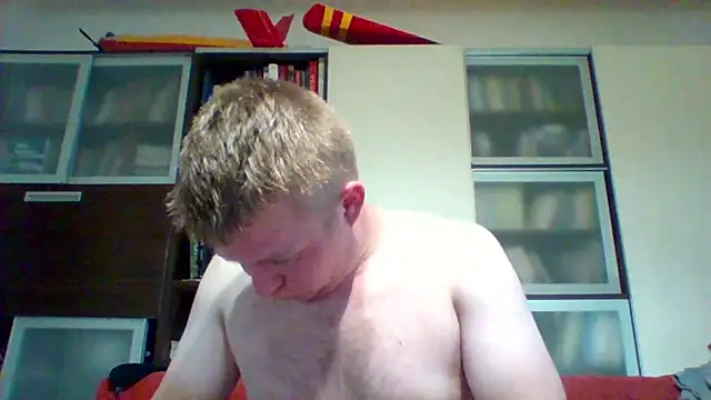 Snapshot of Matttthees chatting on 09.15.25 Matttthees online show from 09.15.25