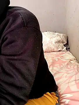 BeejayLoverxx online show from 10.21.25