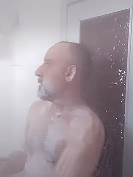 Snapshot of BuckWessle chatting on 02.14.25 BuckWessle online show from 02.14.25