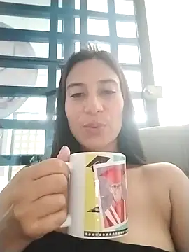 lady-rosse online show from 01.03.25