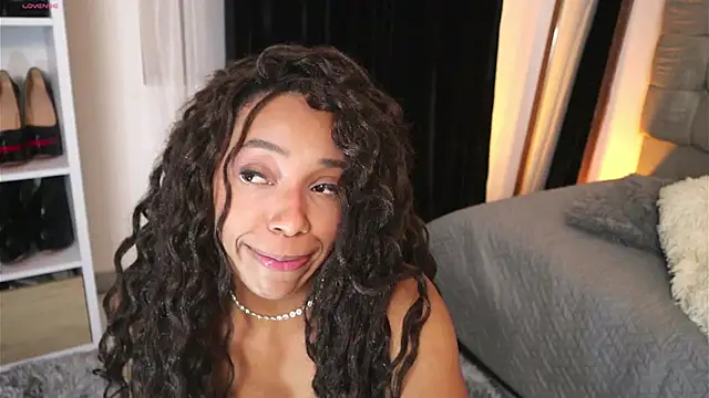 Snapshot of Valeriestyle chatting on 03.06.25 Valeriestyle online show from 03.06.25