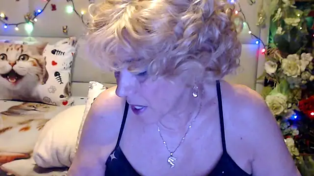 HappyWomanOn online show from 03.17.26